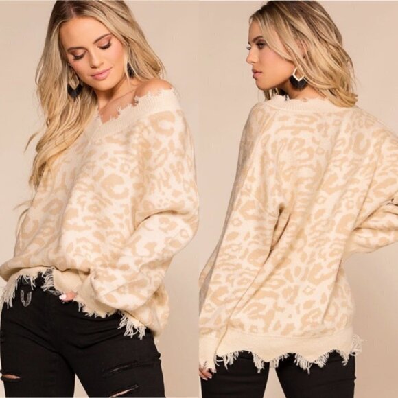 Main Strip Distressed V-Neck Pullover Sweater Cream/Tan Leopard Print Raw Hem M - Picture 2 of 10